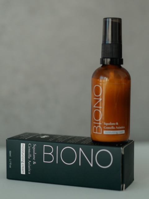 Nawilżający krem z centellą