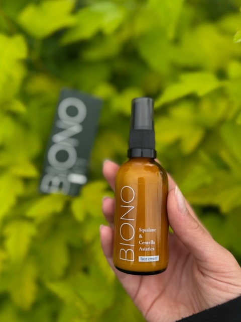 Nawilżający krem z centellą