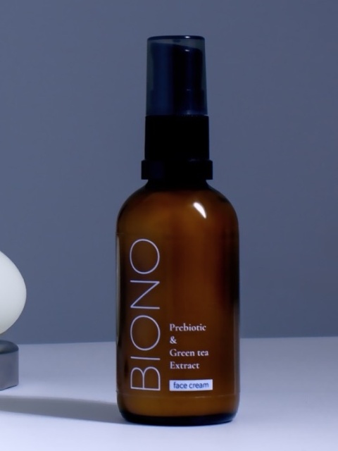 Przeciwtrądzikowy krem do twarzy z prebiotykami i ekstraktem z zielonej herbaty