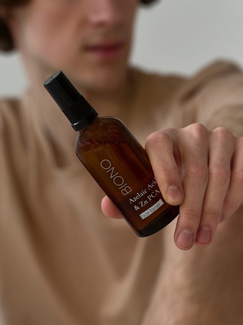 Toner z kwasen azelainowym 3%