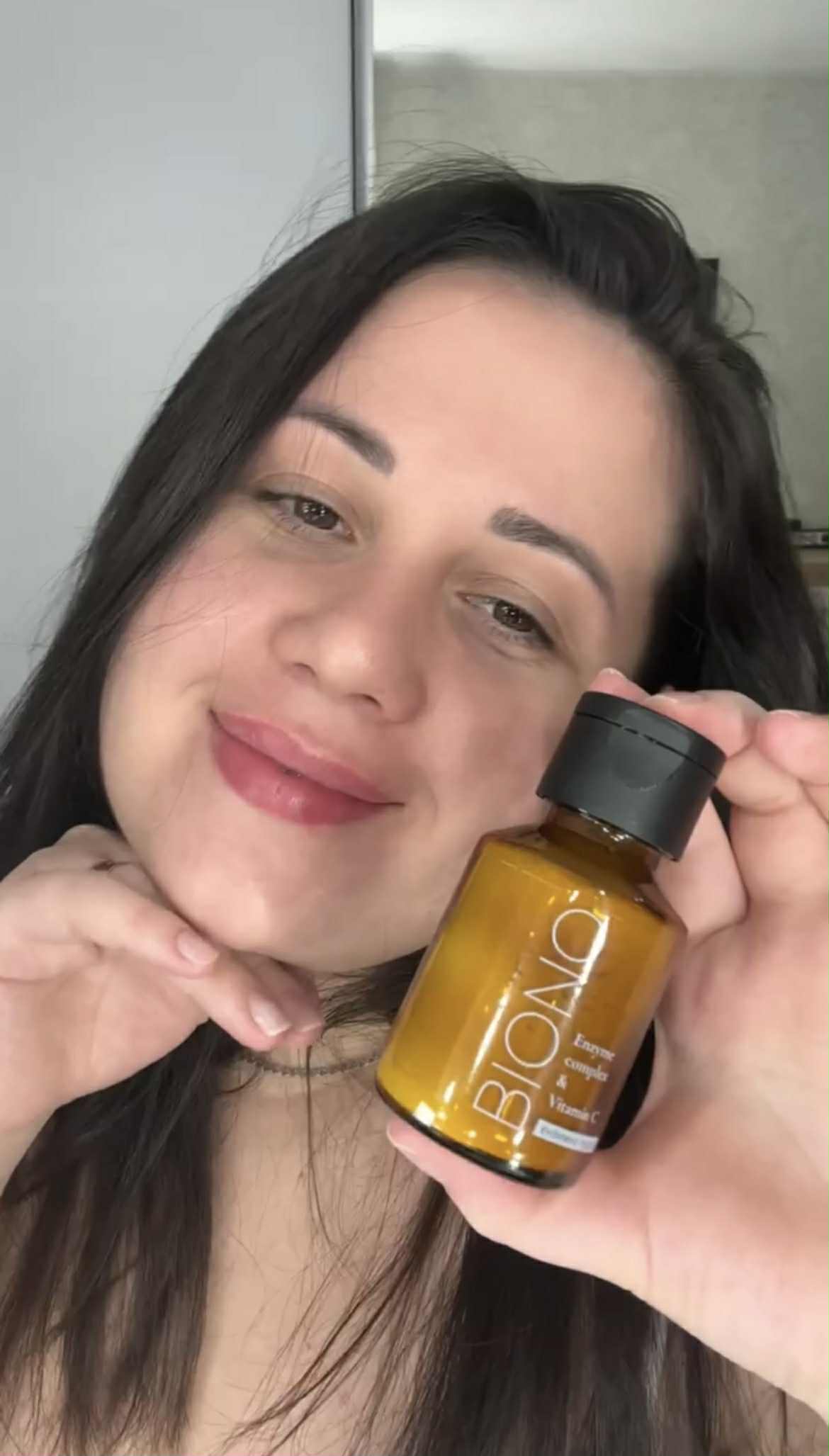 Enzymatyczny puder z witaminą C – efekt świeżej skóry w 60 sekund